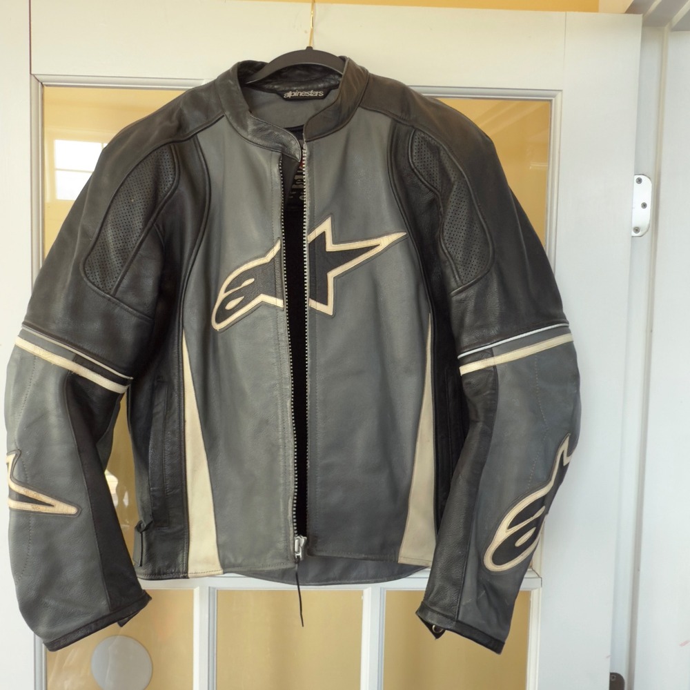 Alpinestars Mens Leather Motorcycle Racing Jacket Black Grey Size USA 42 EUR 52